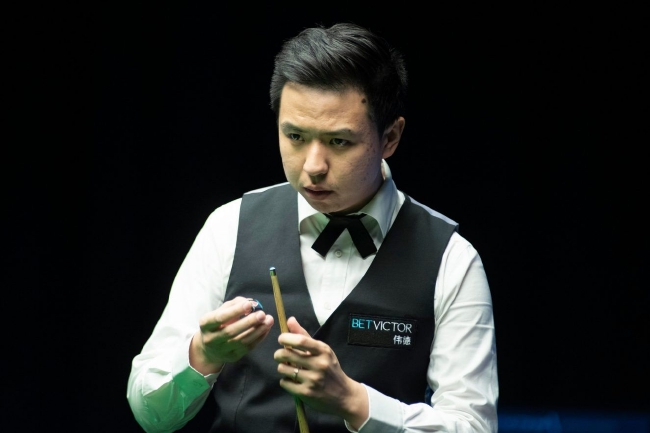 在攻防两端 在攻防两端