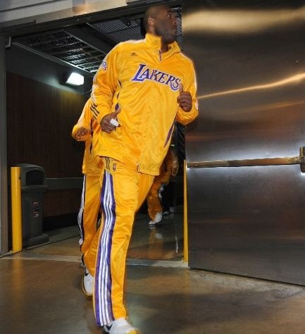 话题反而更 话题反而更